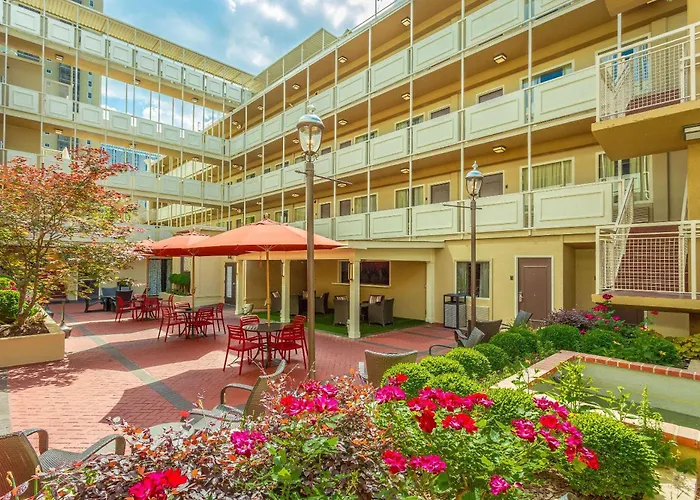Inn At The Peachtrees, An Ascend Collection Hotel